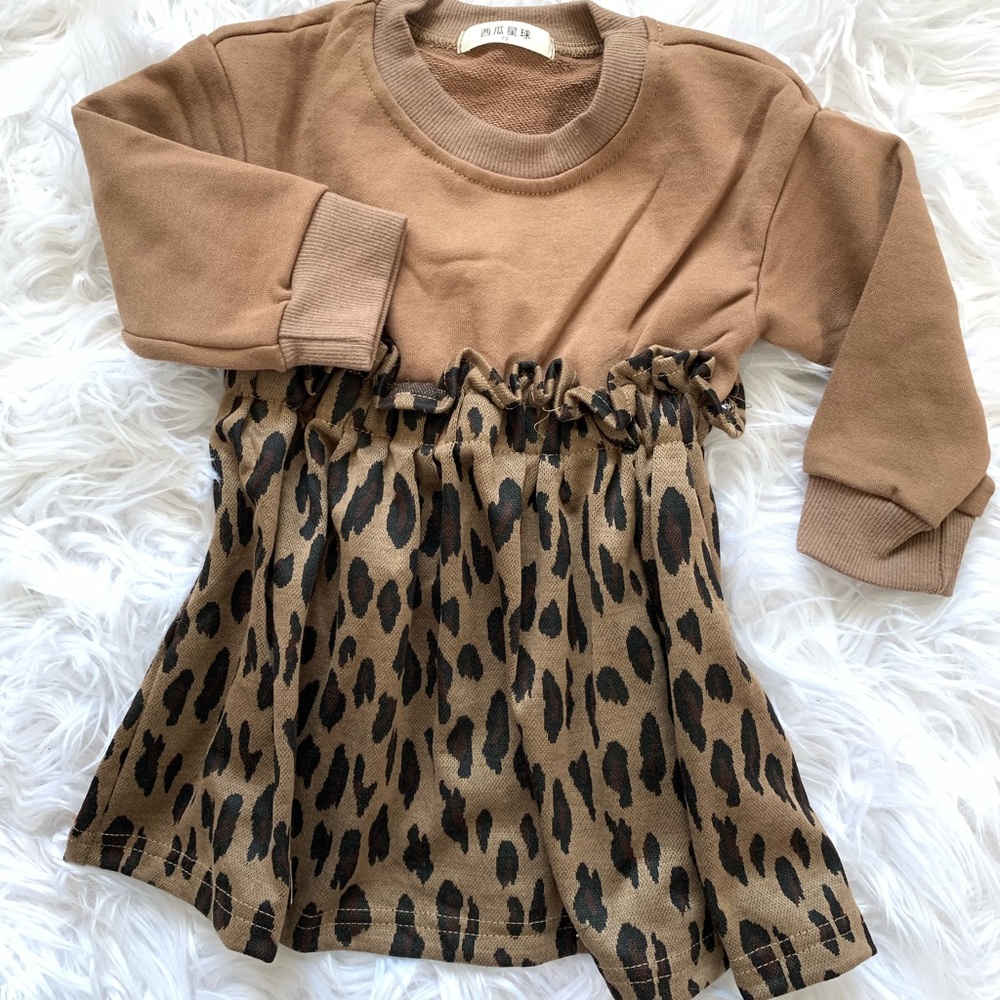 Leopard sweatshirt dress